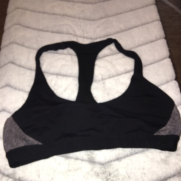 Lululemon sports bra - Picture 2 of 3